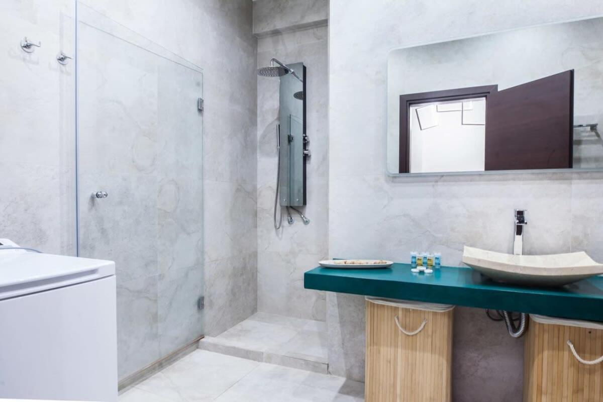 Beautiful Elegant Apartment Next To Monastiraki 雅典 外观 照片